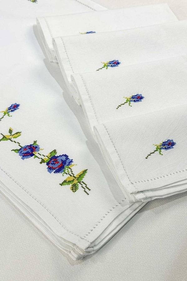 Extra image for Blue Embroidered Mats Set