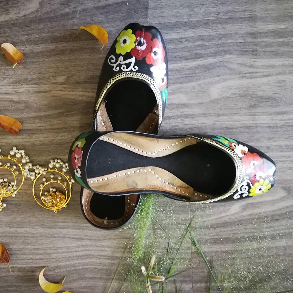 Hand Painted Leather Khussa