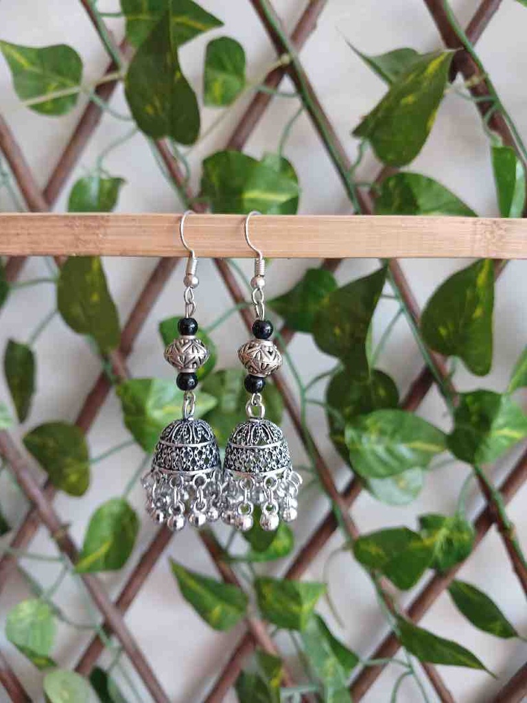 Traditional earrings 