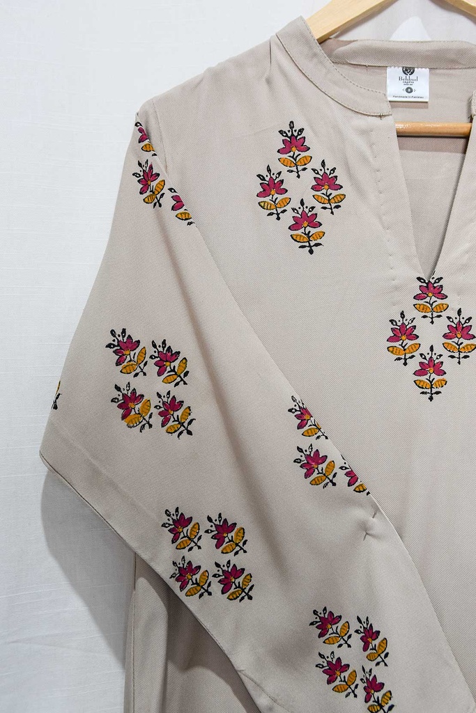 BEIGE BLOCKPRINT SUIT 2