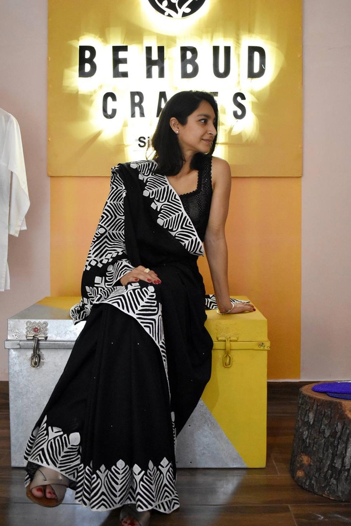 Fall in Love - Black