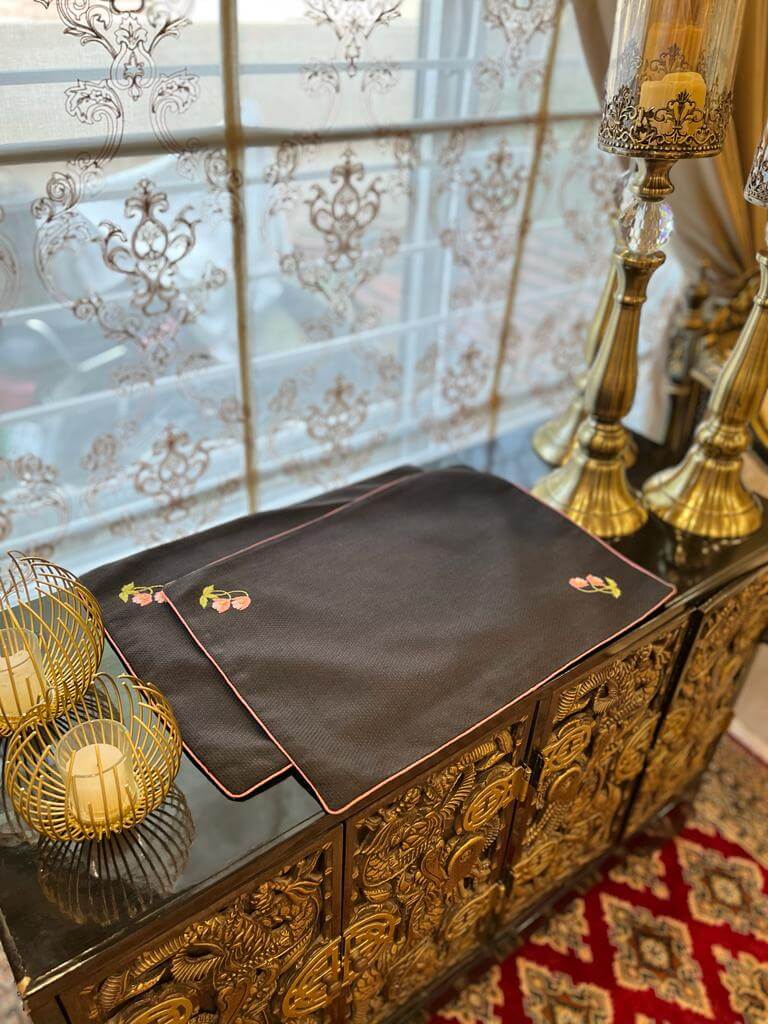 TM-3 Black Jute Tray Mats