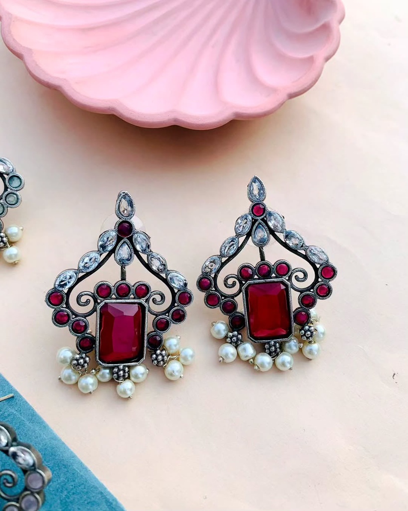 Zircon Pearls Embalished Ear candy