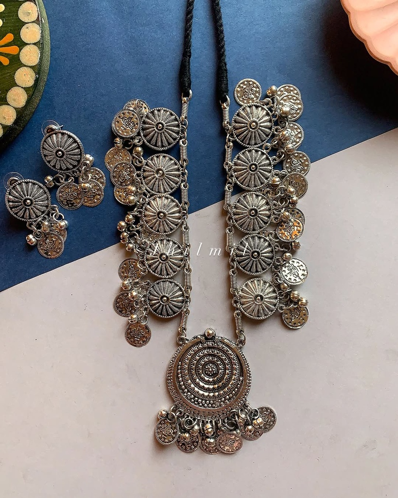 Circular motif Coin Mala Set