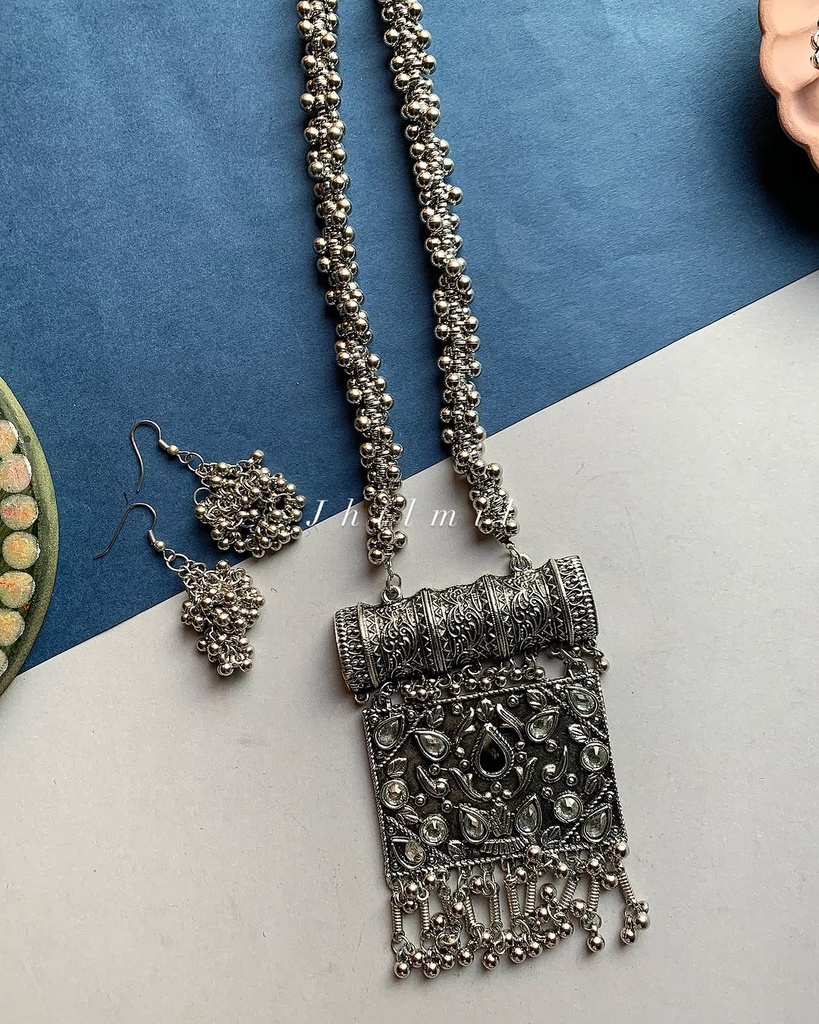 Sheesha Sqaure Manka Mala Set