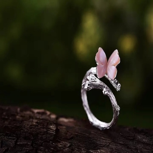 [PK3216-JW-GEN-009990] Mother of pearl Butterfly Ring