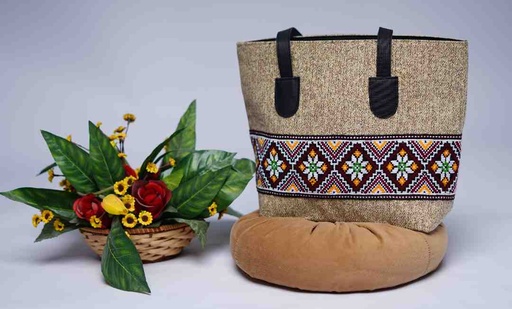 [PK9024-BG-HAN-029518] Borderline-Cross-Stitched-Lady's Handbag