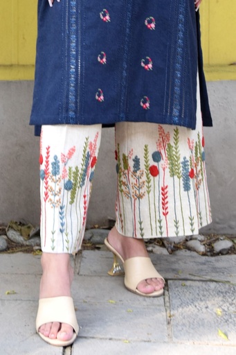 [1-P-24] FLORAL EMBROIDERED PANTS