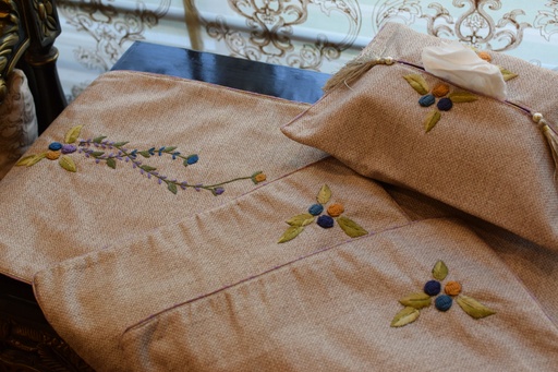 [VC-EG-JS-8] JS-8 Beige Jute Runner, Mats and Tissue Box Cover Set