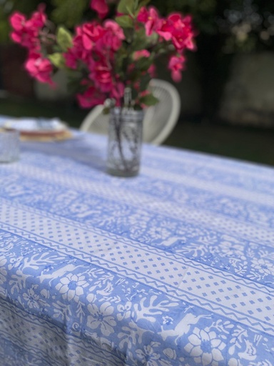 [VC-CALC-025] Woodland Tablecloth