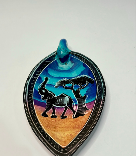 [VC-NUQ-017] Oval Trinket With Elephant Painting