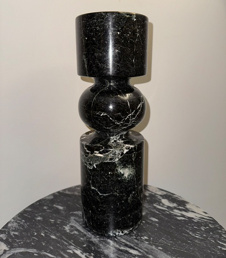 [VC-NUQ-NQMFLOG111] Black Candle Holder