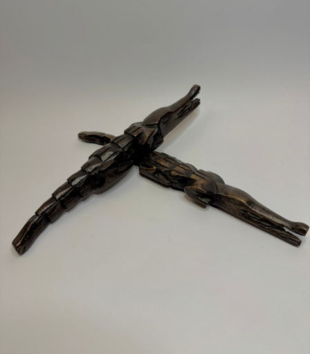 [VC-NUQ-NQANS23] Handcarved Wooden Crocodile