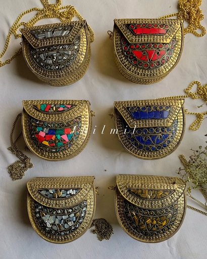 [VC-JHIL-030] Golden Mini Metal Clutch - Round Design