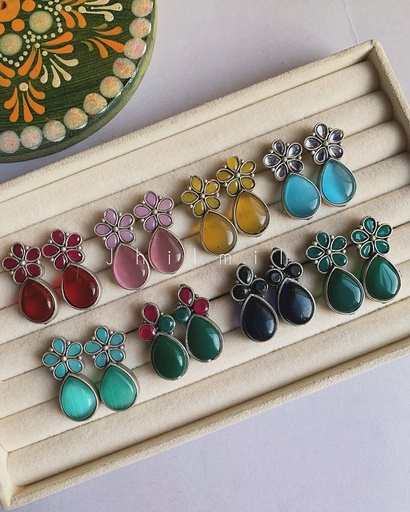 [VC-JHIL-259] Flower Tear Drop Ear candy