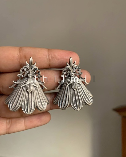 [VC-JHIL-362] Lamp Carved Studs