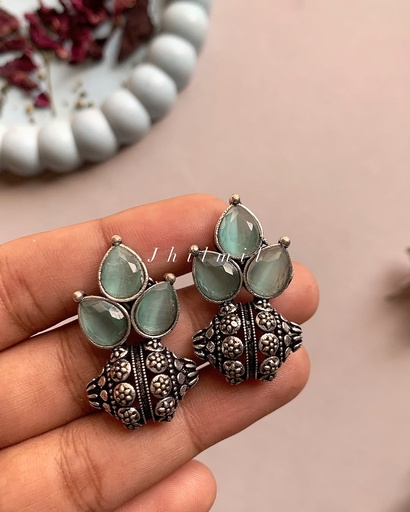 [VC-JHIL-370] Teen patti ear candy