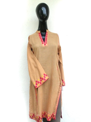 [PK0029-CW-PRT-000336] Short kurta with phulkari/jisti hand embroidery