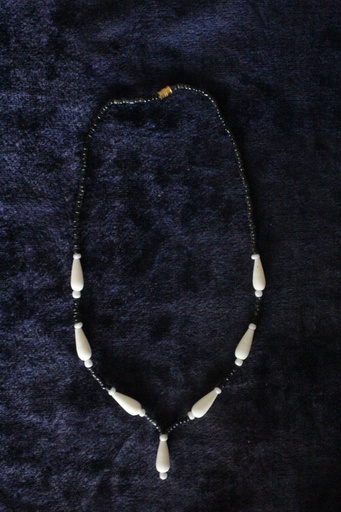 [PK0075-JW-NCK-000567] Camelbone Necklace